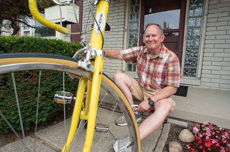 Tom posed with his bike