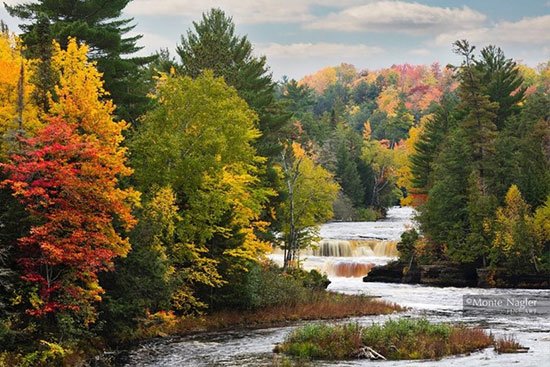 Taquamenon falls