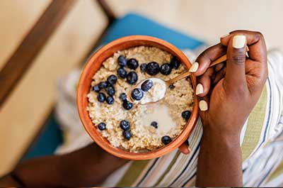 oatmeal with blueberries
