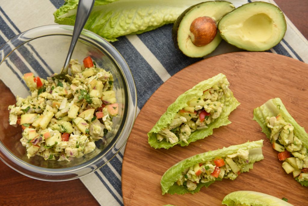 avocado chicken salad bowl 1024x684