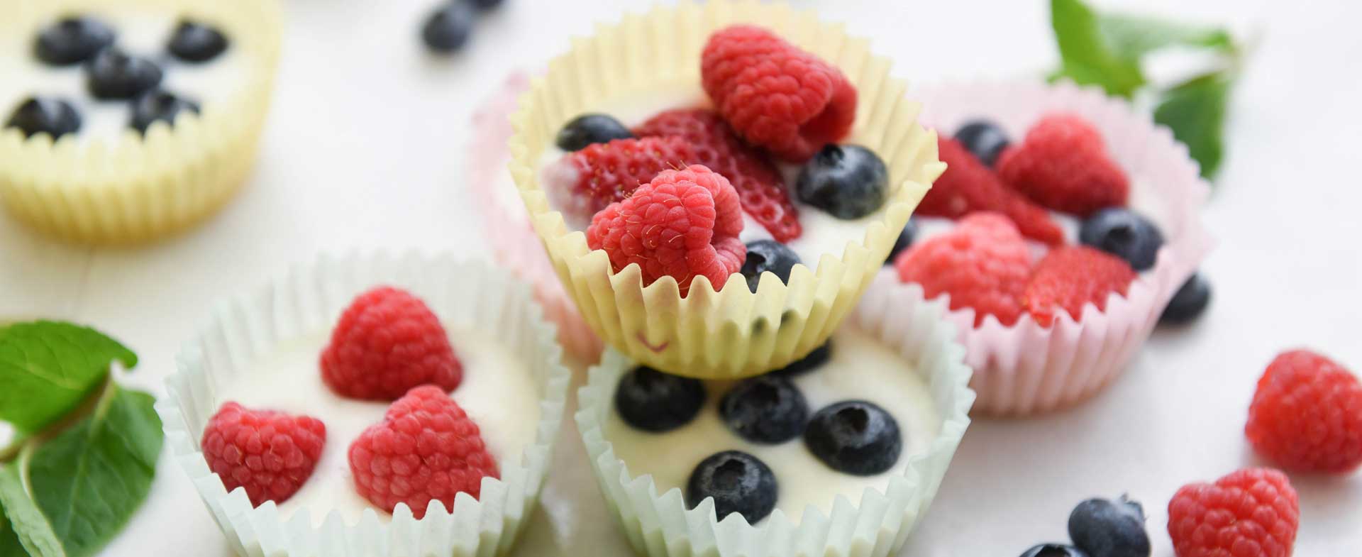 frozen yogurt berry bites