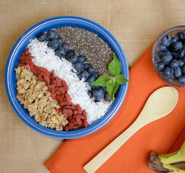 superfood smoothie bowl