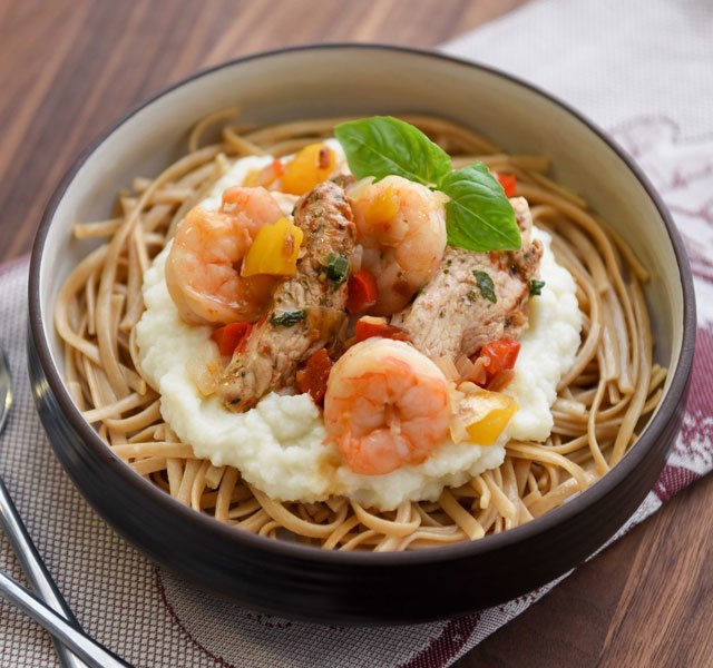shrimp and chicken caulifredo pasta