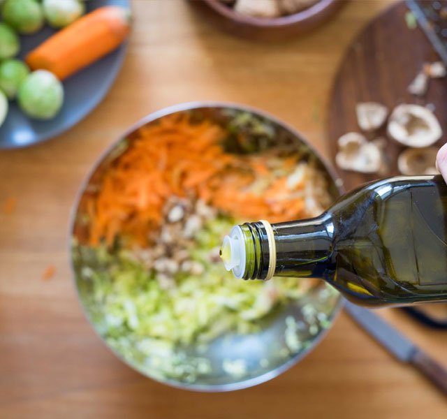 dietary fats evoo pour