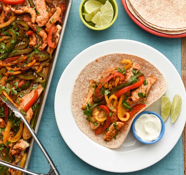 sheet pan chicken fajitas