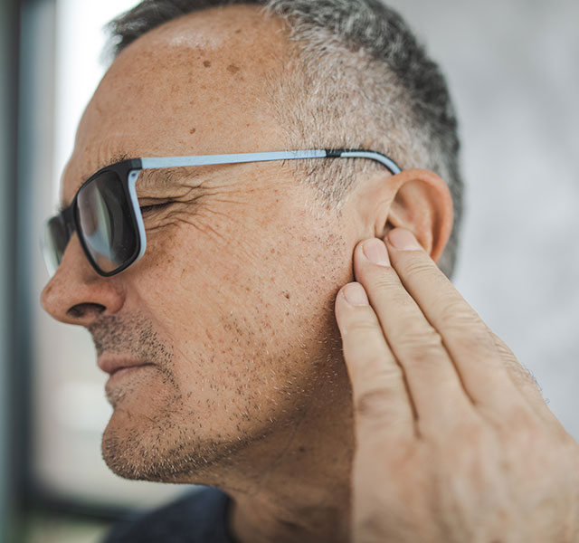 adult ear infection