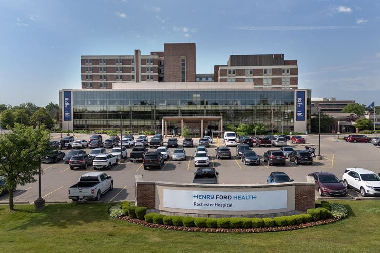 Exterior photo of Henry Ford Rochester Hospital