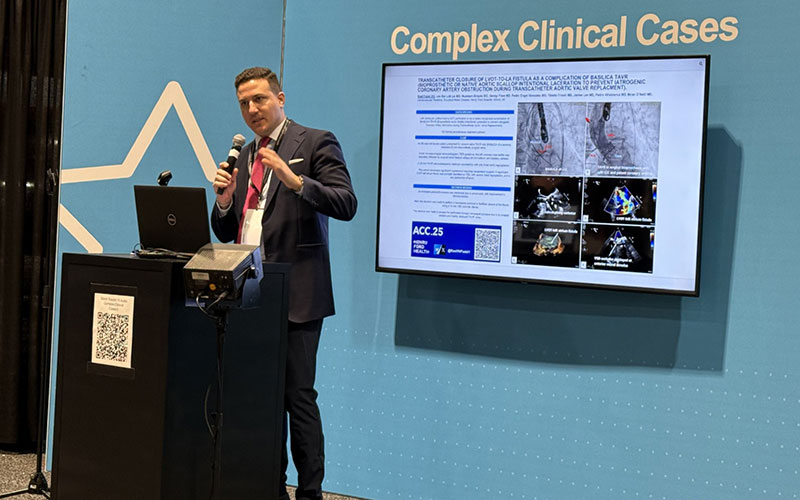 fellow giving presentation on complex cases