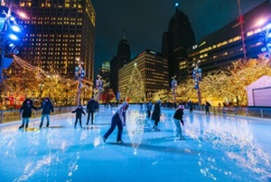 People ice skating at Campus Martius