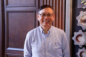 Portrait of QingSheng Mi