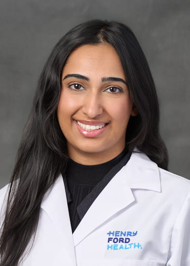 Headshot of Aroma Naeem