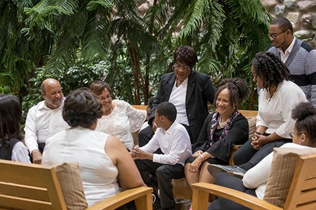 breast cancer patient glenda curry and her family