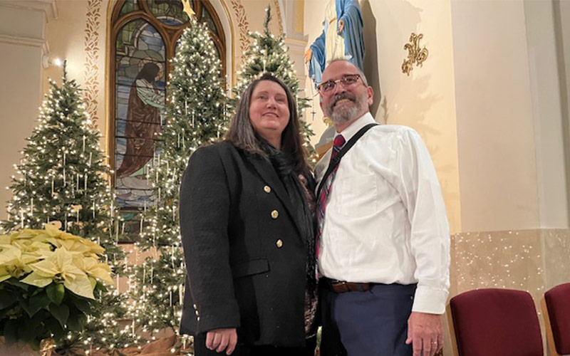 Cardiology patient Dennis-and-his-wife during the holidays