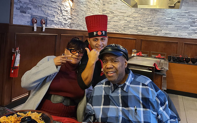 Pulmonary-patient-ken and his wife at dinner