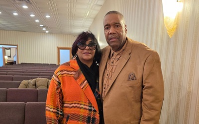 Pulmonary-patient-ken and his wife