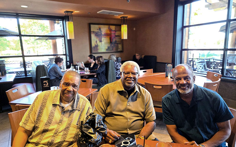 Pulmonary-patient-ken and his friends at dinner
