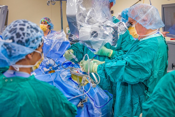 Covenant HealthCare neurosurgeons perform procedure