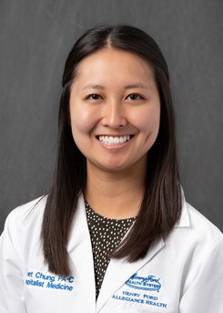 Henry Ford physician assistant, Janet J Chung, PA